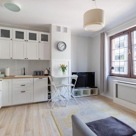 Apartament Wigilijna Starowka エルブロンク エクステリア 写真