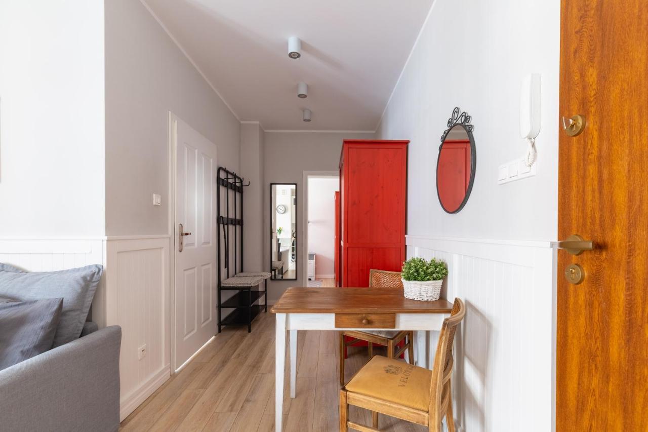 Apartament Wigilijna Starowka エルブロンク エクステリア 写真