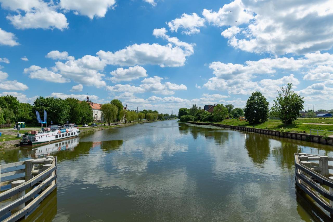 Apartament Wigilijna Starowka エルブロンク エクステリア 写真