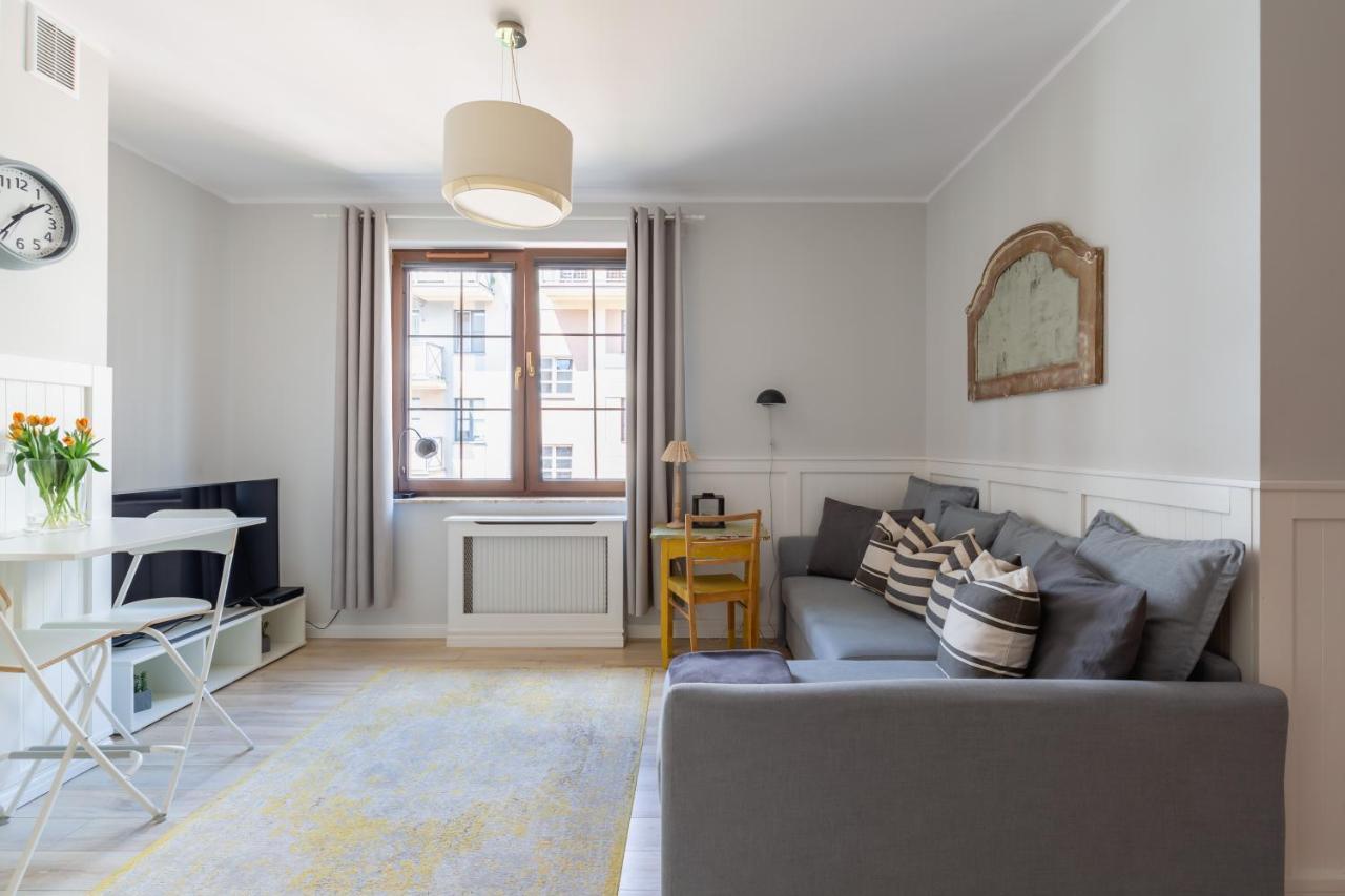 Apartament Wigilijna Starowka エルブロンク エクステリア 写真